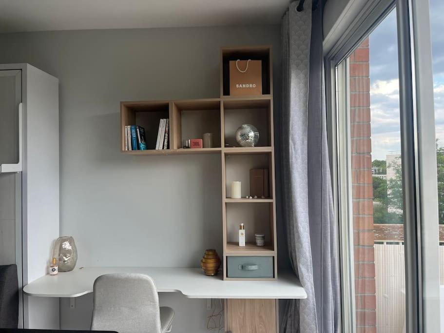 Le Studio - Parking & Balcon Toulouse Exterior photo